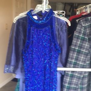 Women’s sleeveless formal dress with tags.